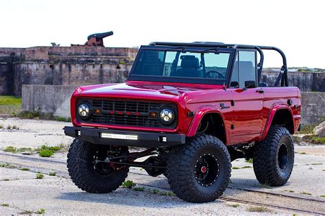 custom trucks #Classictrucks | Ford bronco, Classic ford broncos ...