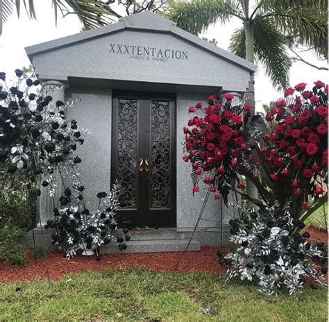 XXXTentacion buried in private funeral, as his mom reveals his Mausoleum at burial site - Report ...