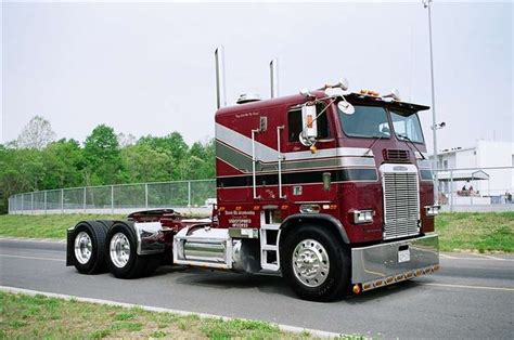 17 Best images about Throwback Freightliner Trucks on Pinterest | In ...