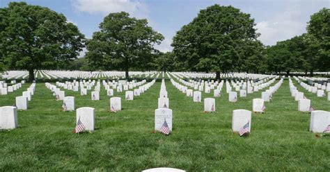 Memorial Day Flowers Foundation - Fort Jackson National Cemetery '19