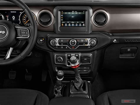 Jeep Wrangler Interior 2022