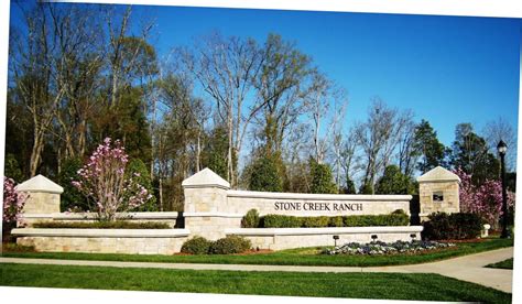 Discover Charlotte Neighborhoods | STONE CREEK RANCH