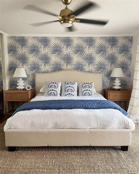 25 Most Inspiring Coastal Wallpaper Styling Ideas for the Summer Home