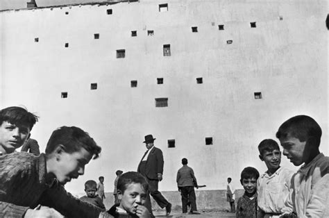 Henri Cartier-Bresson On The Decisive Moment - Aric Attas Creative