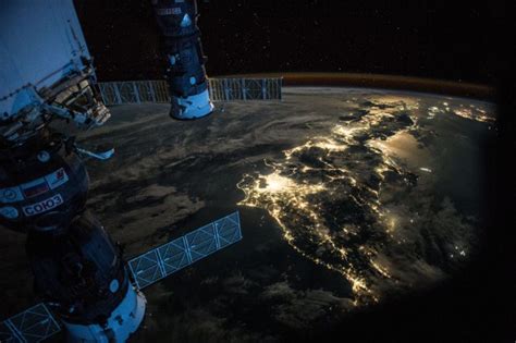 International Space Station, Soyuz, ISS, Space, Earth, City lights ...