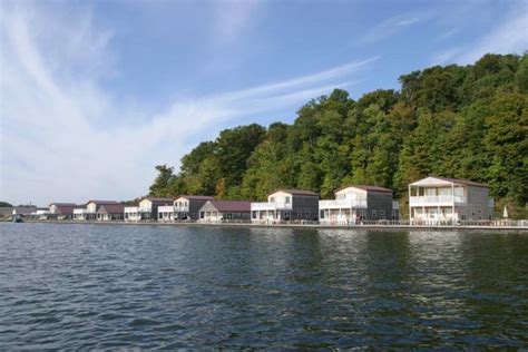 These Floating Cabins At Green River Marina In Kentucky Are A ...