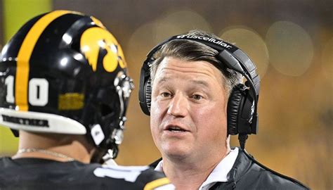 Who Is Nikki Ferentz, Brian Ferentz Wife? Mom Of 4 Kids