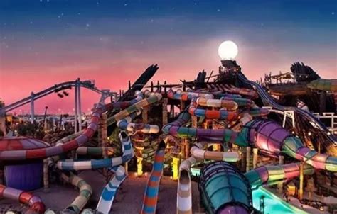 Yas Waterworld – Map Plus Tours