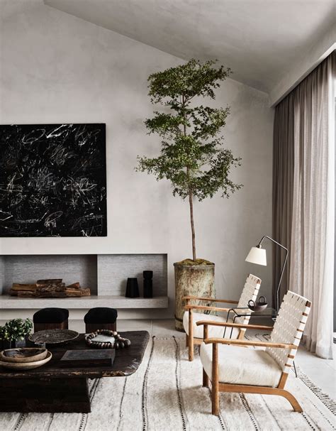 Plaster Walls—a Signature of Warm Modernist Interiors—Are Having a ...