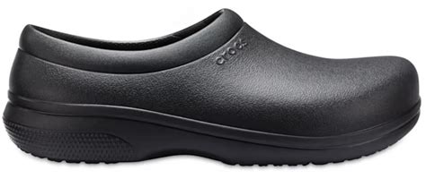 6 Best Clogs and Crocs for Nurses | Incredible Health