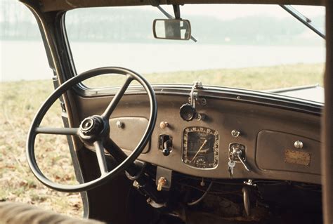 1934-57 Citroen Traction Avant Interior - Car Body Design