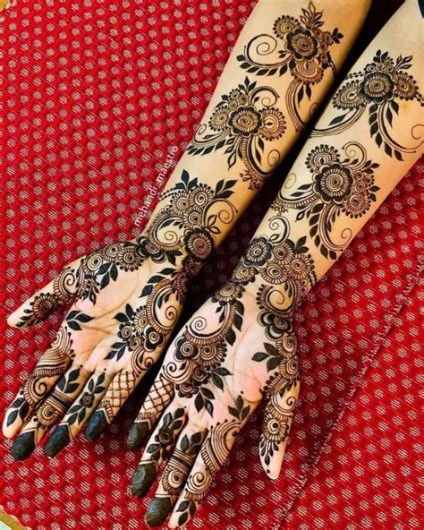 20+ Arabic Mehndi Designs For Front Hand to Steal your Heart! - Tikli