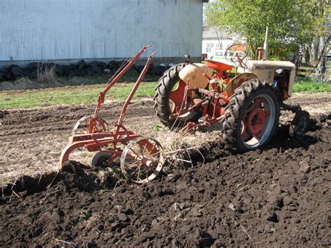 What model Case plow? - Yesterday's Tractors