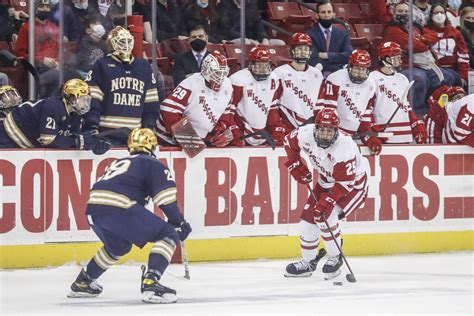 Wisconsin Badgers men’s hockey: UW splits with Notre Dame in last home ...