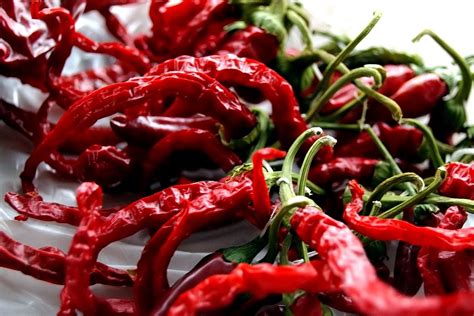 9 Ways In Which Spicy Food Benefits You | Top Natural Remedies