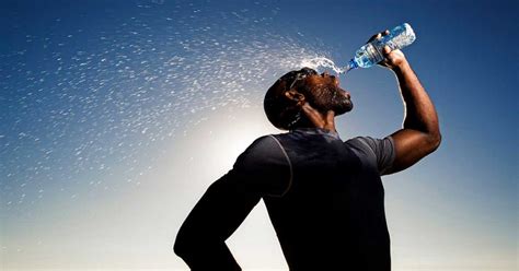 Everything You Need To Know About Hydration Sports Drinks - Howard University Bison