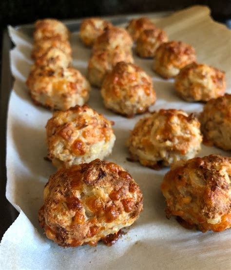 Sausage & Hash Brown Balls – 99easyrecipes