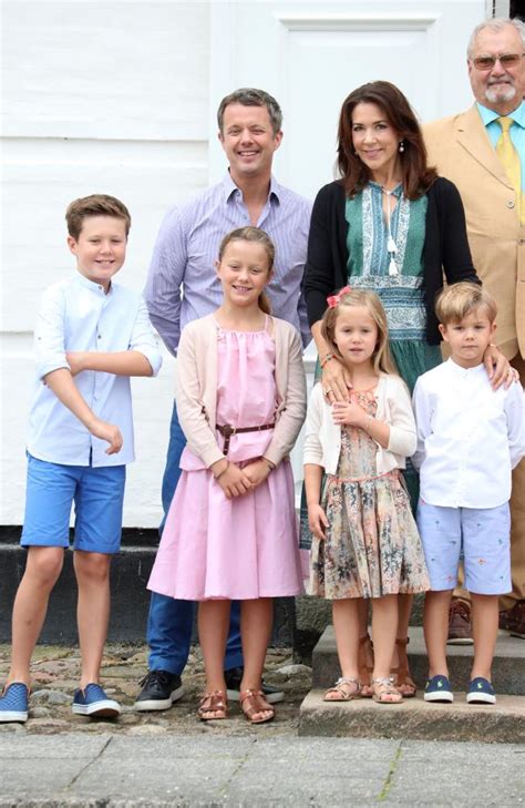 The Danish Royal Family Pose For Photos And Princess Josephine Steals The Show - Mum's Lounge