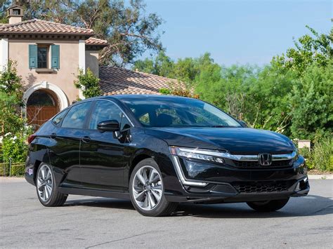 10 Best Plug-in Hybrid Cars Under $40,000 | Kelley Blue Book