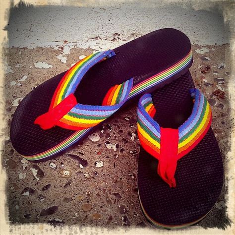 Vintage 80's RAINBOW flip flops Size 7