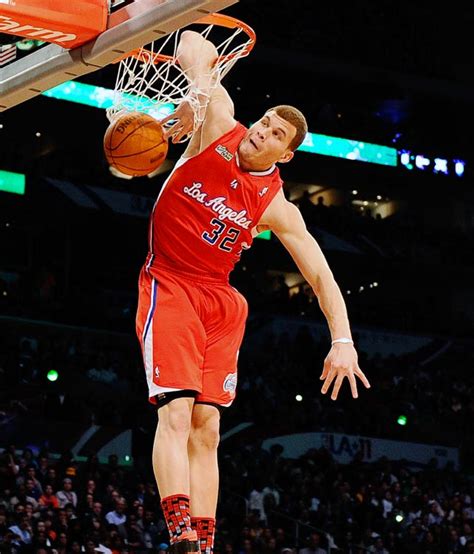 Blake Griffin Wins Sham Dunk Contest | The I in Team