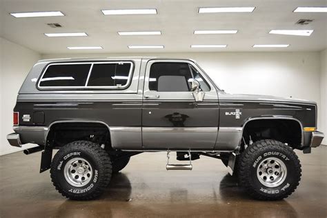 1987 Chevrolet K-5 Blazer | Classic Car Liquidators in Sherman, TX | Classic chevy trucks, Chevy ...