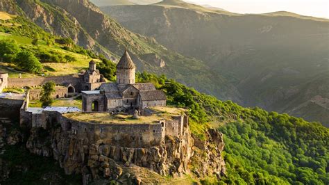 Armenian Christianity preserves the Eastern memory of the Church ...