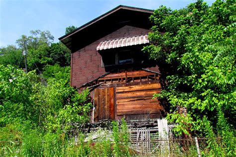 Boom to Bust: Exploring West Virginia Ghost Towns - Scenic States