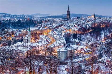 🇨🇭 Bern on a winter evening (Switzerland) by Jan Geerk on 500px 🏙 ️ | City, Beautiful locations ...