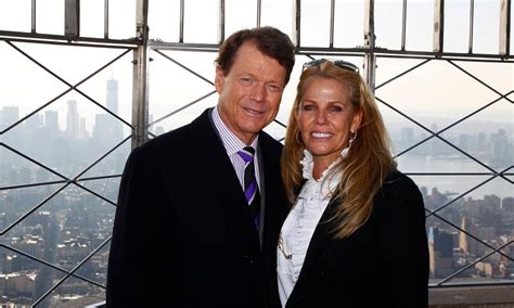 Tom Watson Divorce with LeslieAnne Wade, a Longtime Executive at CBS Sports. - The Hub