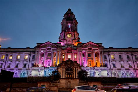 Mark Waugh Photographer | Stockport Town Hall night