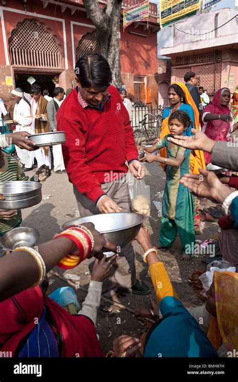 India Poor People Stock Photos & India Poor People Stock Images - Alamy