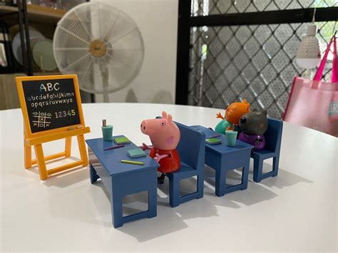 Peppa Pig school set, Hobbies & Toys, Toys & Games on Carousell