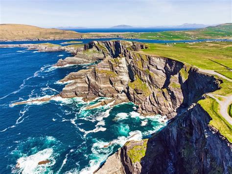 22 Top Tourist Attractions in Ireland | PlanetWare