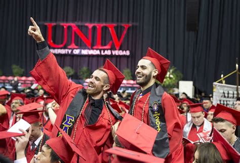 UNLV celebrates winter commencement — PHOTOS | Las Vegas Review-Journal