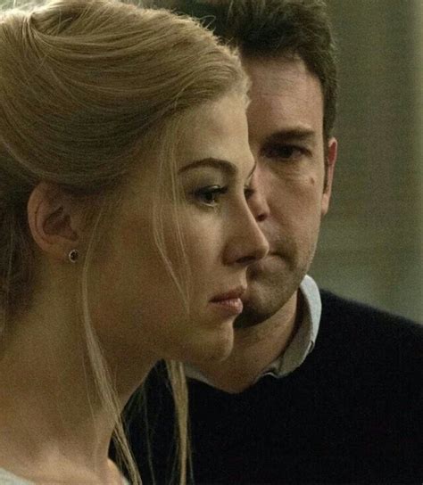 Rosamund Pike and Ben Affleck in Gone Girl | Movies with plot twists ...