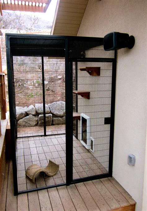 Cat enclosure | Cat enclosure, Cat patio, Cat fence