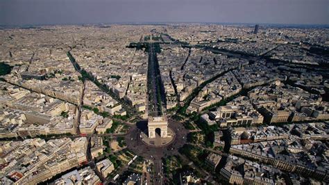 Imagini pentru paris night aerial view | Aerial view, Arc de triomphe, Paris france