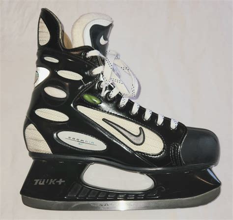 NIKE ZOOM AIR HOCKEY SKATES 10 D WHITE MADE IN CANADA VINTAGE | SidelineSwap