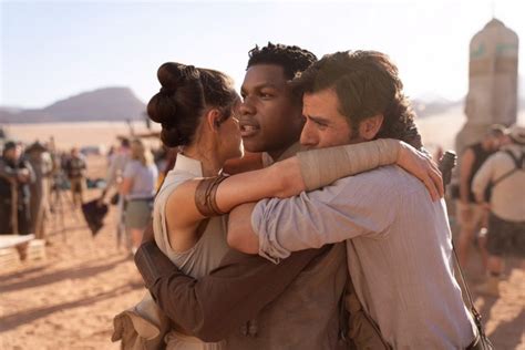 J.J. Abrams Officially Announces Star Wars: Episode IX Has Wrapped ...