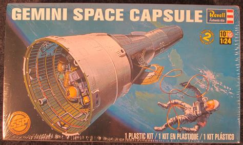 Revell - NASA 1:24 scale Gemini Space Capsule #RVL-1836