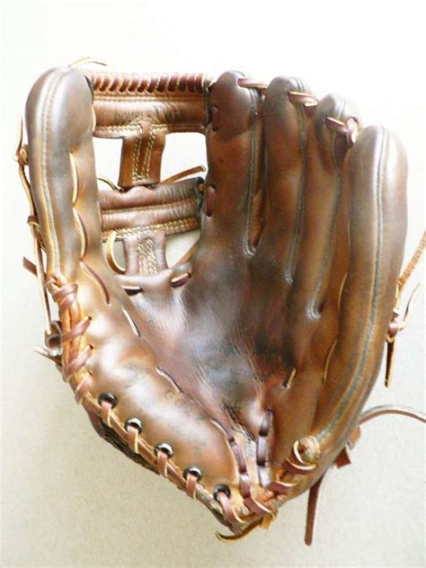 Willie Mays MacGregor GC12 Front | MacGregor | Baseball Glove Collector Gallery | Baseball Glove ...