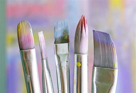 The 5 Best Paint Brushes For Oil-Based Paint - The Creative Folk