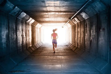 Runner in the tunnel | Free Stock Image - Barnimages