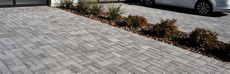 Phoenix Paver Mfg_Holland Pavers