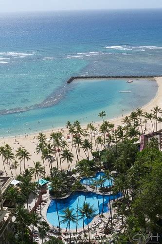 Which Waikiki hotels have the best pools? - Go Visit Hawaii