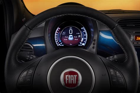 2015 Fiat 500 Interior - HD Pictures @ carsinvasion.com