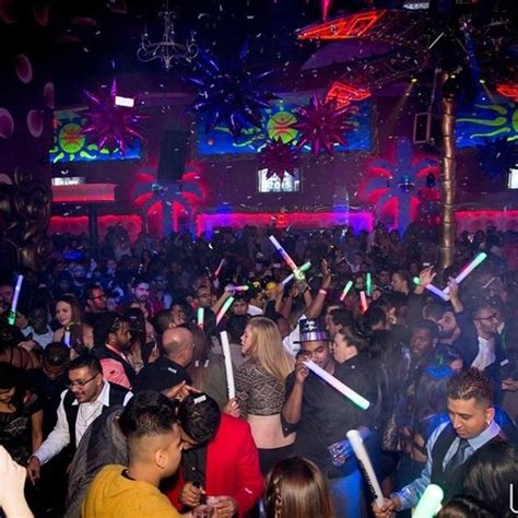 Top 10 Nightclubs in Toronto | Toronto nightlife, Night club, Urban music