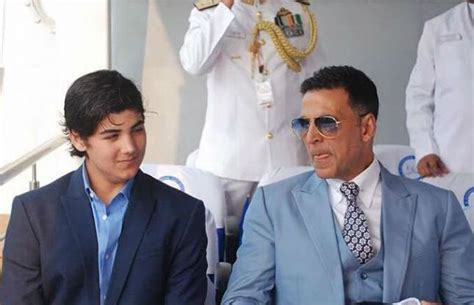 Akshay Kumar Height, Age, Wife, Family, Children, Biography & More ...