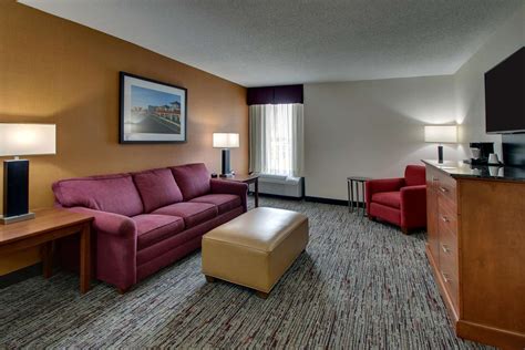 Drury Inn & Suites East Evansville, IN - See Discounts